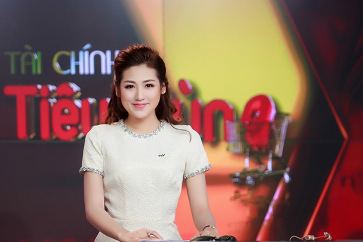 Á hậu Dương Tú Anh: Tôi muốn trở thành người dẫn chương trình chuyên nghiệp!