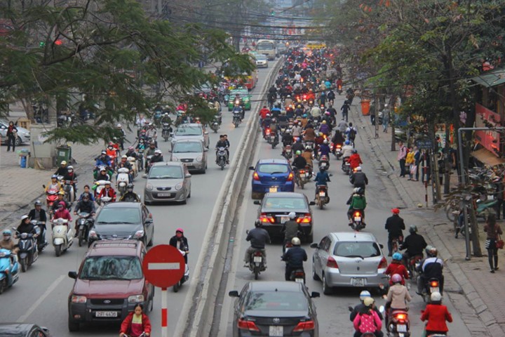 Sở GTVT Hà Nội bất ngờ việc "cấm xe máy ngoại tỉnh"