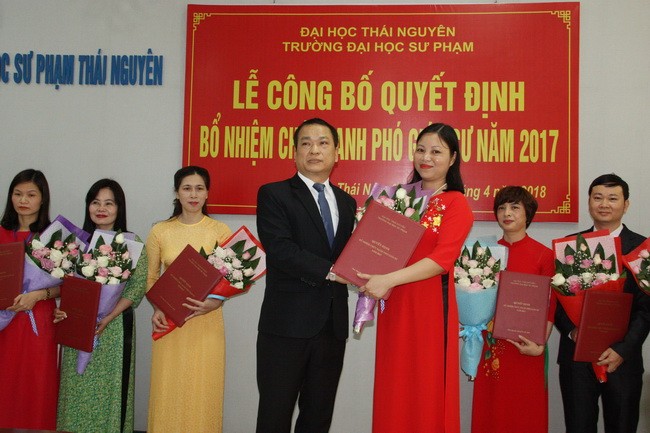 Trường Đại học sư phạm Thái Nguyên bổ nhiệm chức danh cho 13 Phó Giáo sư