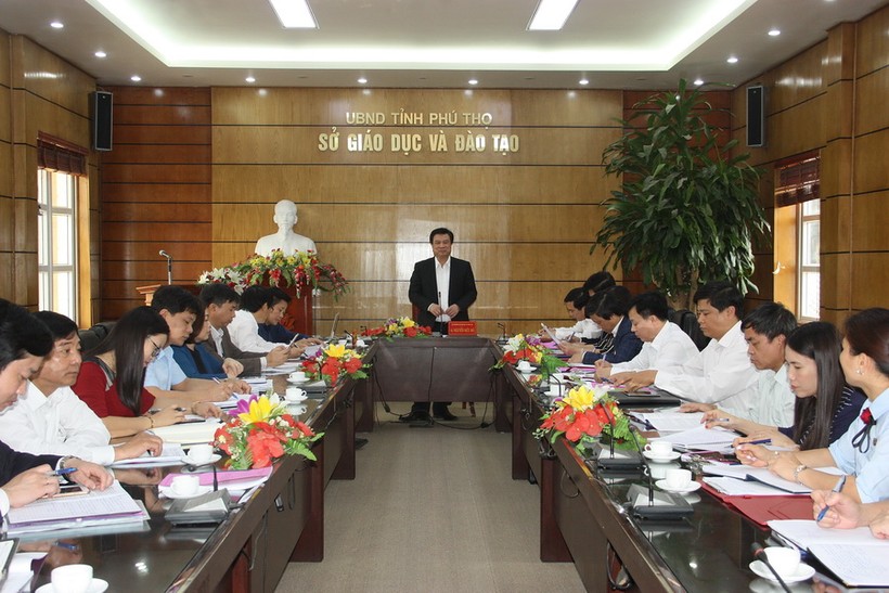 Thứ trưởng Nguyễn Hữu Độ phát biểu tại buổi làm việc với Sở GD&ĐT