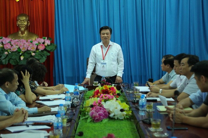 Thứ trưởng Bộ GD&ĐT Nguyễn Hữu Độ phát biểu tại buổi làm việc với Hội đồng thi Sở GD&ĐT Lạng Sơn. Ảnh: Việt Hà
