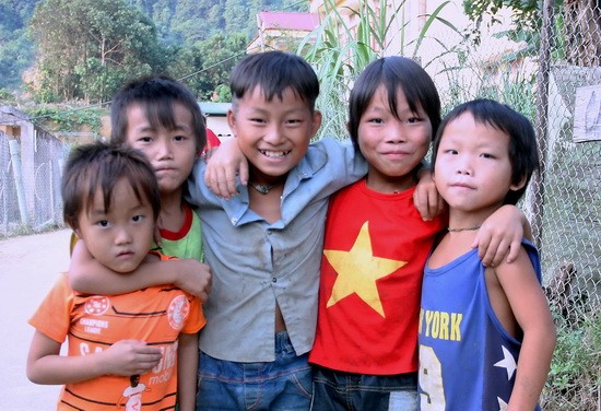 Năm 2018, Việt Nam còn 390.000 trẻ em chưa được tiêm vắc xin. Ảnh minh họa: Việt Hà.