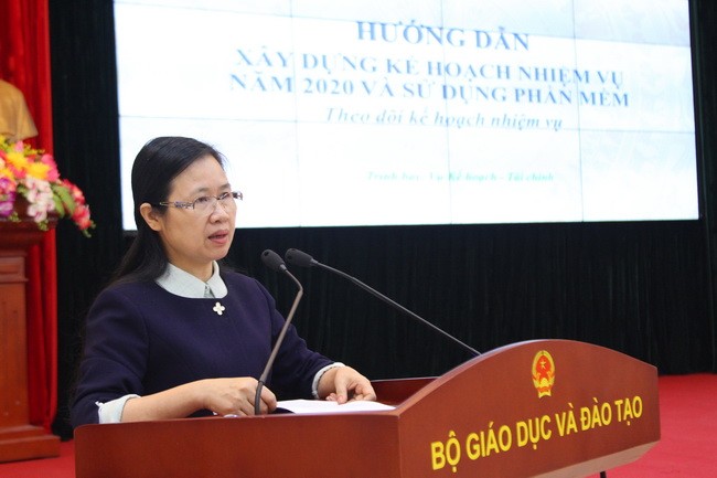 Bà Lê Thị Thanh Nhàn phát biểu khai mạc lớp tập huấn. Ảnh: Việt Hà