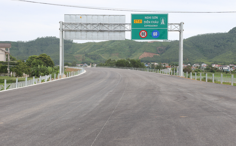 Bộ GTVT yêu cầu hoàn thành dự án thành phần đoạn cao tốc Nghi Sơn - Diễn Châu