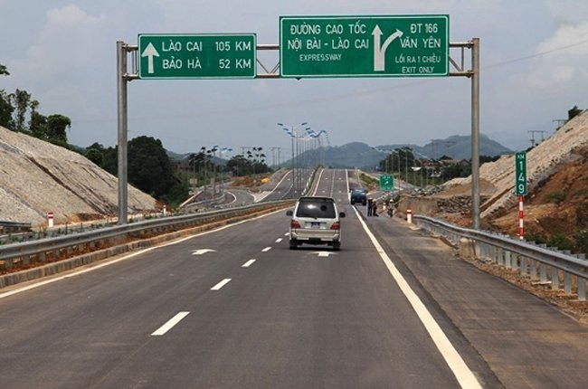 Nâng cấp, mở rộng cao tốc Nội Bài - Lào Cai đoạn Yên Bái - Lào Cai lên 4 làn xe
