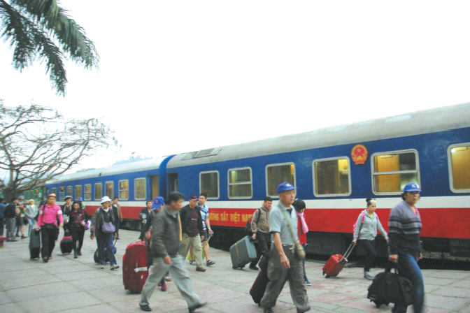 Tăng chuyến tàu khách chặng đường sắt Hà Nội - Lào Cai mùa Sapa đẹp nhất năm