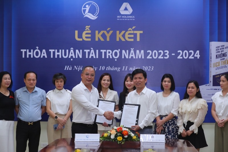 Ký kết hỗ trợ xây dựng thư viện cho trẻ em Tả Lũng – Hà Giang