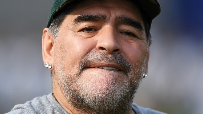 Điện thoại di động của Maradona sẽ được phép truy cập.