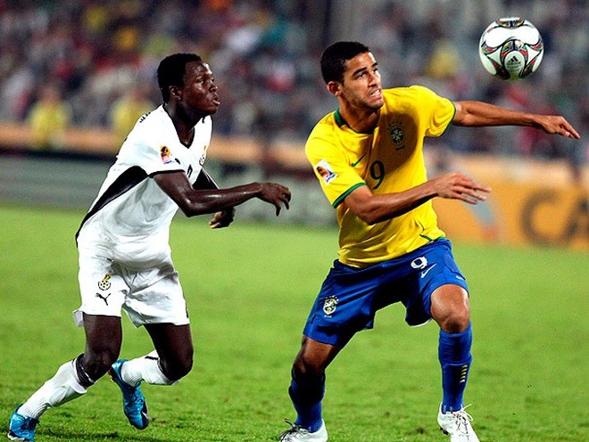 Alan từng được triệu tập vào đội hình sơ bộ tuyển Brazil chuẩn bị cho World Cup 2014.