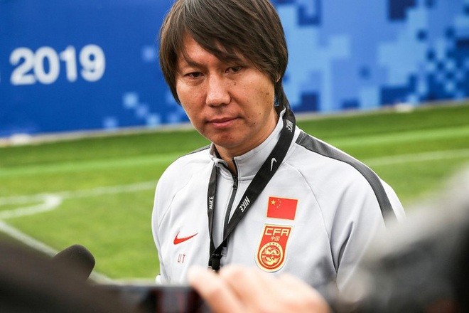 Huấn luyện viên Li Tie bị nghi ngờ năng lực cầm quân tại đội tuyển Trung Quốc.