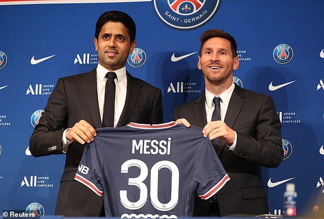 Messi mang áo số 30 tại gã nhà giàu nước Pháp. (Ảnh Reuters).