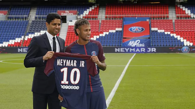 PSG phải chi tiêu số tiền khổng lồ cho thương vụ chiêu mộ Neymar năm 2017.