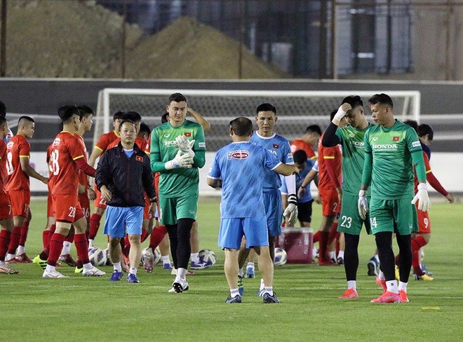 Văn Lâm nghỉ tới hết năm 2021, lỗi hẹn nhiều trận đấu quan trọng của tuyển Việt Nam.