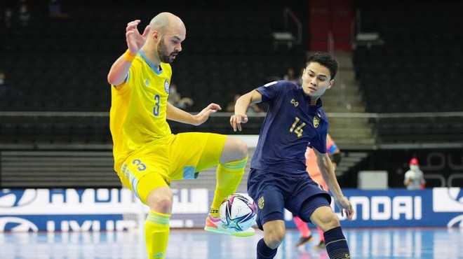 Thái Lan thua đậm Kazakhstan tới 7 bàn không gỡ ở vòng 1/8 Futsal World Cup 2021.