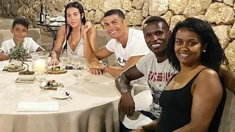 Ronaldo chia sẻ hình ảnh cùng bạn gái ăn tối với gia đình bạn thân Jose Semedo.