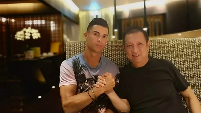 Ronaldo bắt tay hợp tác với tỷ phú Peter Lim.