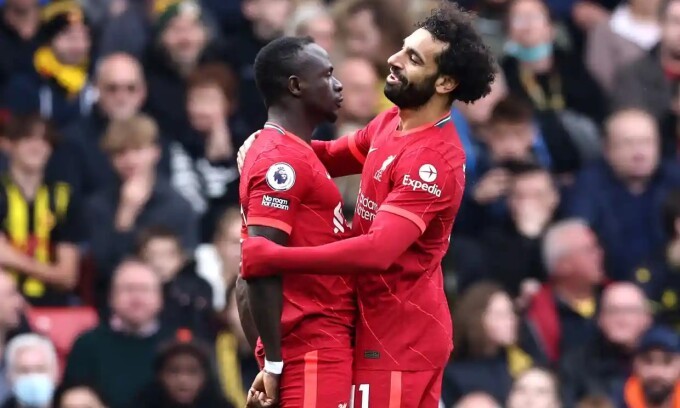 Salah toả sáng rực rỡ trong chiến thắng 5-0 của Liverpool.