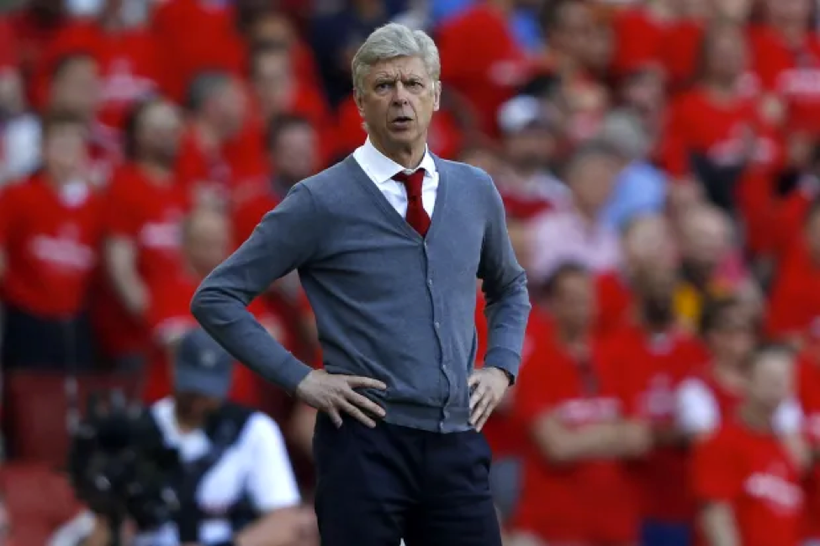 Cựu HLV Wenger hối hận vì cố níu kéo ở lại Arsenal.