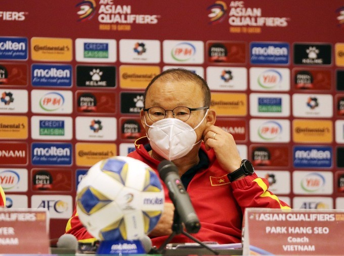 HLV Park Hang-seo phát biểu tại họp báo trước trận Việt Nam gặp Nhật Bản