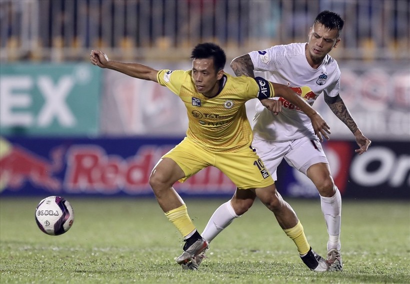 Hữu Tuấn chơi cực hay trong màu áo Hoàng Anh Gia Lai tại V-League 2021.