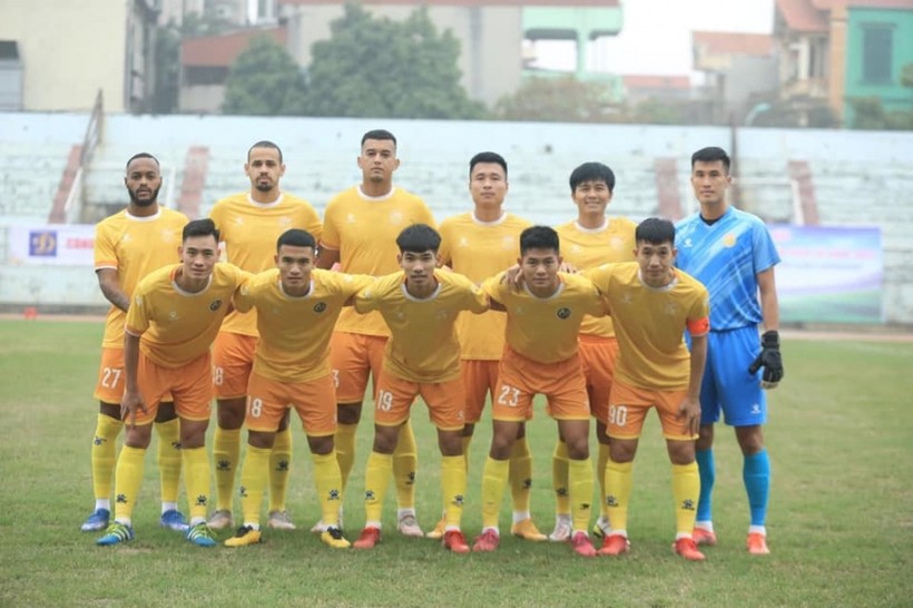 Nam Định FC có cầu thủ nhiễm Covid-19 nên phải bỏ dở giải giao hữu Cúp Hoa Lư 2022.