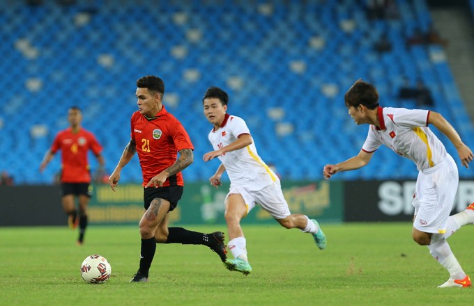 U23 Việt Nam vượt khó trước U23 Đông Timor ở bán kết.