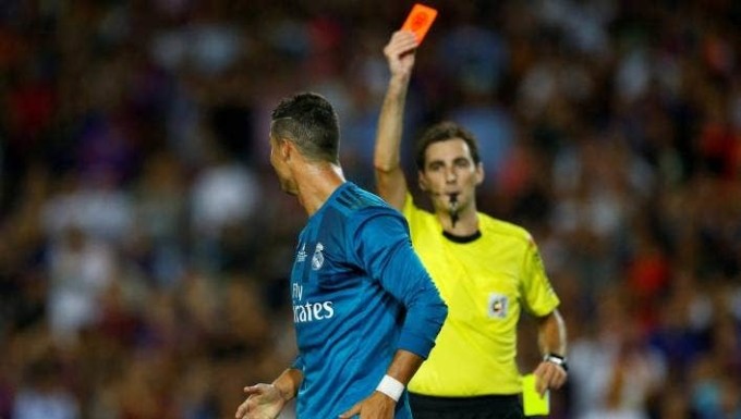 Trọng tài Ricardo từng truất thẻ đỏ với Ronaldo năm 2017.