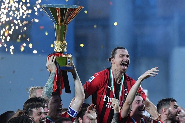 Ibrahimovic là trụ cột giúp AC Milan vô địch Serie A sau 11 năm chờ đợi.
