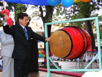 Chủ tịch nước Nguyễn Minh Triết dự Lễ khai giảng trường THPT Lê Quý Đôn