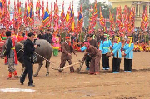 Chủ tịch nước dự Lễ hội Tịch điền Đọi Sơn