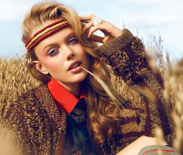 Frida Gustavsson xinh đẹp trong trang phục Bohemian