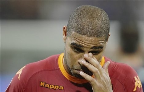 AS Roma quyết định sa thải Adriano