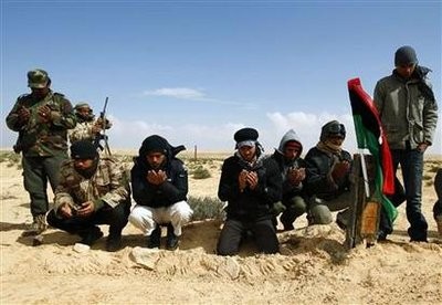 Lybia: 13 chiến binh nổi dậy bị thiệt mạng trong một đợt không kích nhầm của NATO