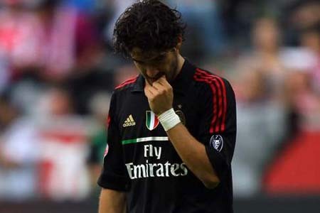 AC Milan mất Pato trong 4 tuần