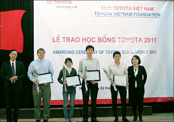 Quỹ Toyota Việt Nam trao 146 suất học bổng cho sinh viên xuất sắc