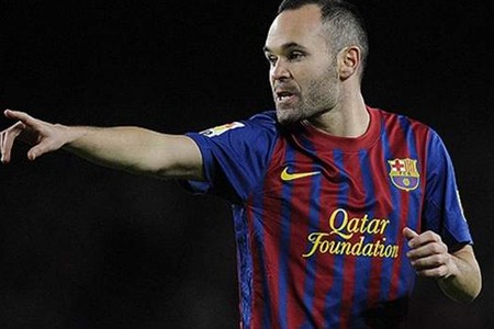 Barcelona mất Andres Iniesta trong 15 ngày