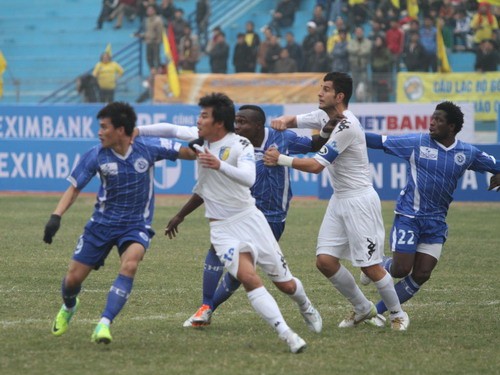 Hà Nội T&amp;T khởi đầu thuận lợi tại Super League 2012