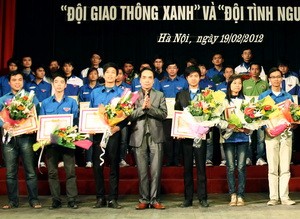 Thành Đoàn Hà Nội vinh danh thanh niên tình nguyện xanh