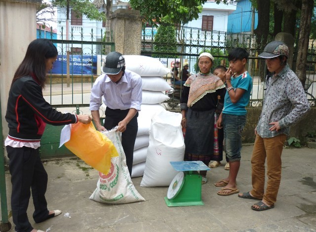 Hỗ trợ gạo 12 địa phương dịp giáp Tết