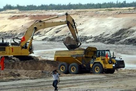 Hà Tĩnh đặt hàng đào tạo nhân lực ngành Khai thác mỏ