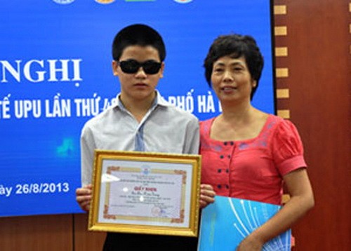 Cậu bé khiếm thị đoạt giải viết thư Quốc tế UPU