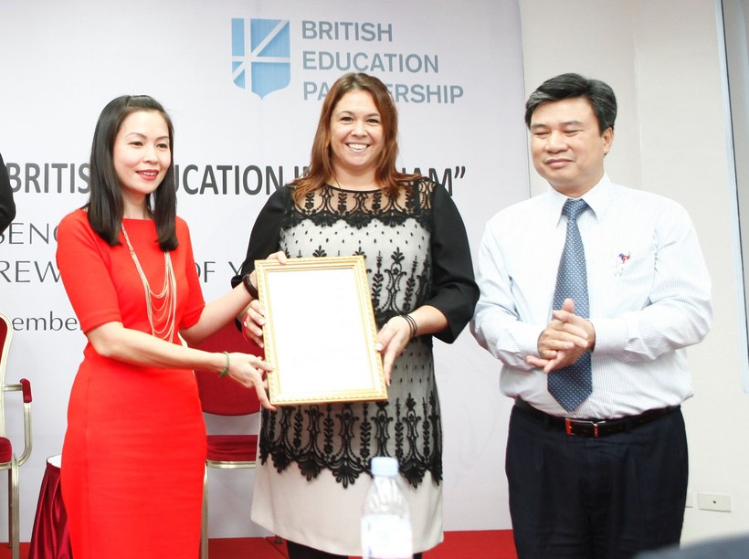 Tôn vinh hợp tác giáo dục Anh quốc - Việt Nam
