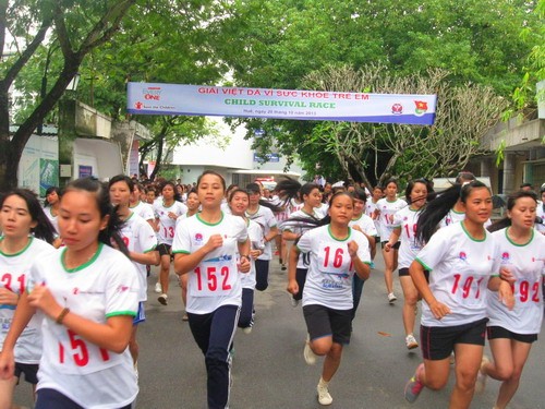 Chạy Việt dã &quot;Vì sức khỏe trẻ em&quot;
