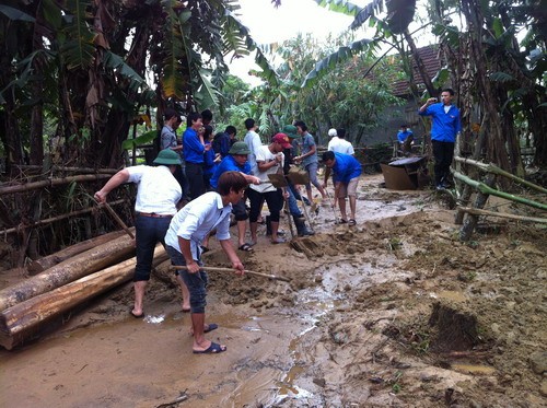 2.600 lượt đoàn viên thanh niên tham gia khắc phục hậu quả bão lũ