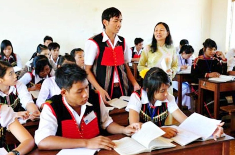 Quảng Nam cần ưu tiên đầu tư phát triển giáo dục vùng khó khăn