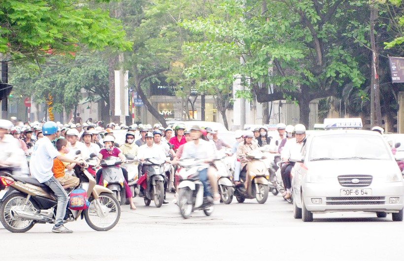 Thu phí xe vào trung tâm Hà Nội và TPHCM từ 2013 - 2017