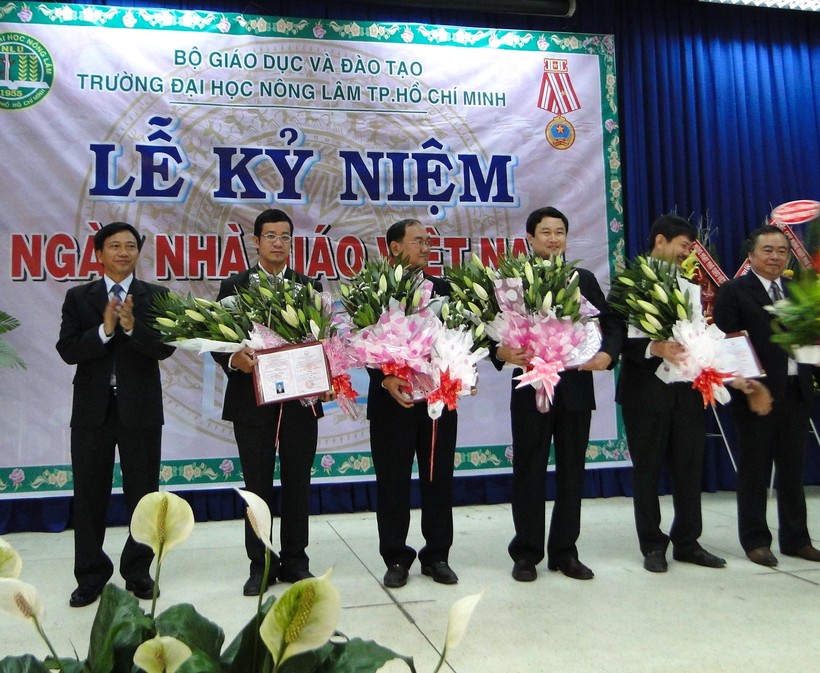 Đại học Nông Lâm (TP HCM) vinh danh 4 phó giáo sư