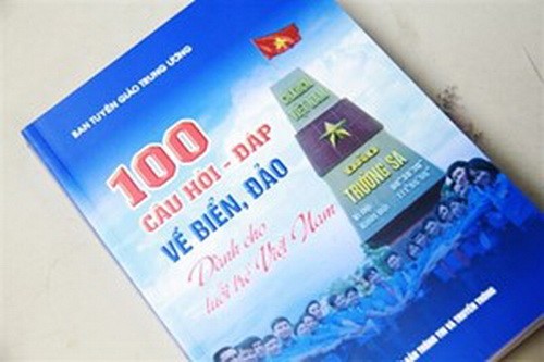 Xuất bản sách 100 câu hỏi-đáp về biển, đảo Việt Nam