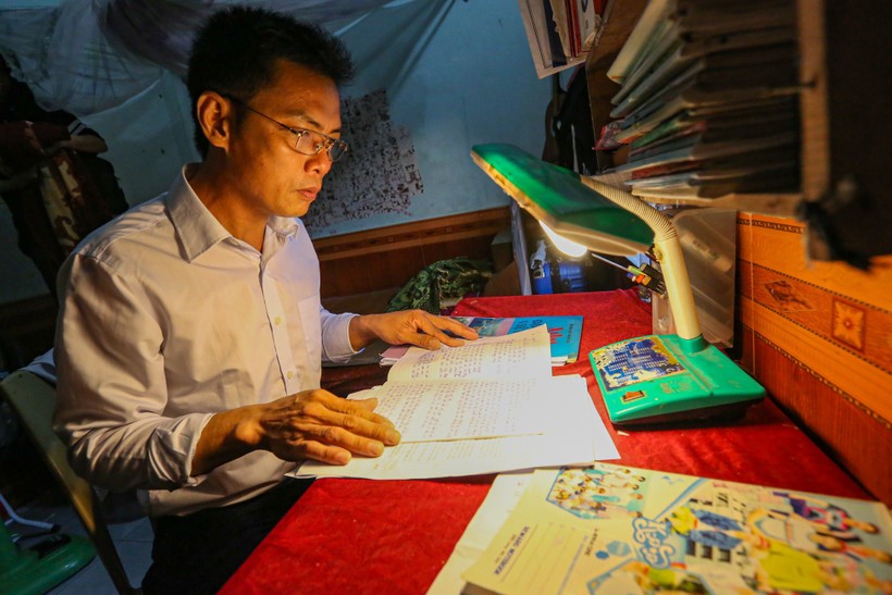 Ông Đặng Văn Ảnh là thí sinh lớn tuổi nhất ở Hà Tĩnh tham dự kỳ thi TN THPT 2023. (Ảnh: Tiến Hiệp)
