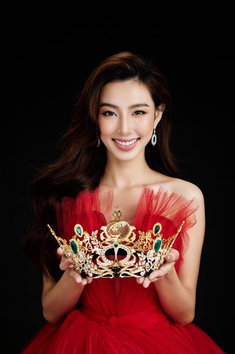 Cuộc sống của Thùy Tiên thay đổi và đạt được nhiều thành tựu sau khi đăng quang Hoa hậu Hòa bình Quốc tế.